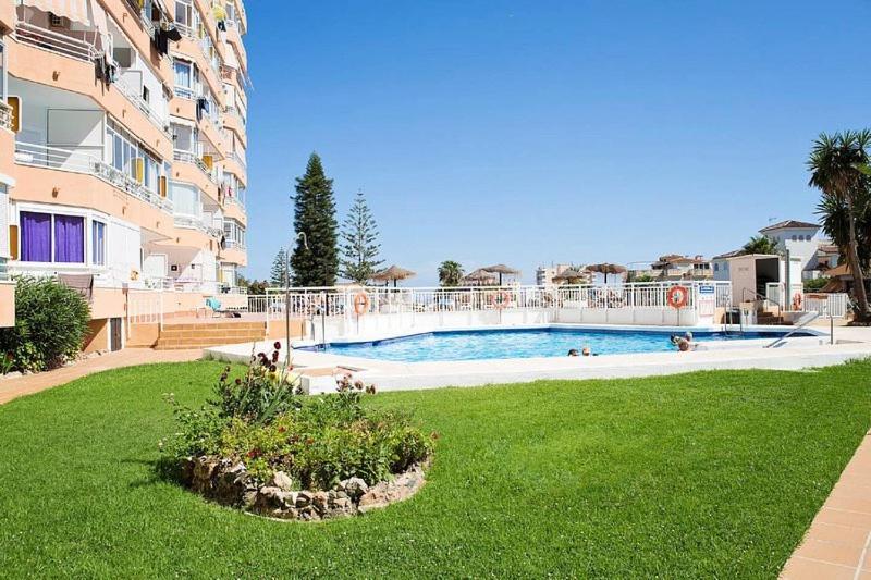 Apartmán Studio With Sea Views In Torremolinos Exteriér fotografie